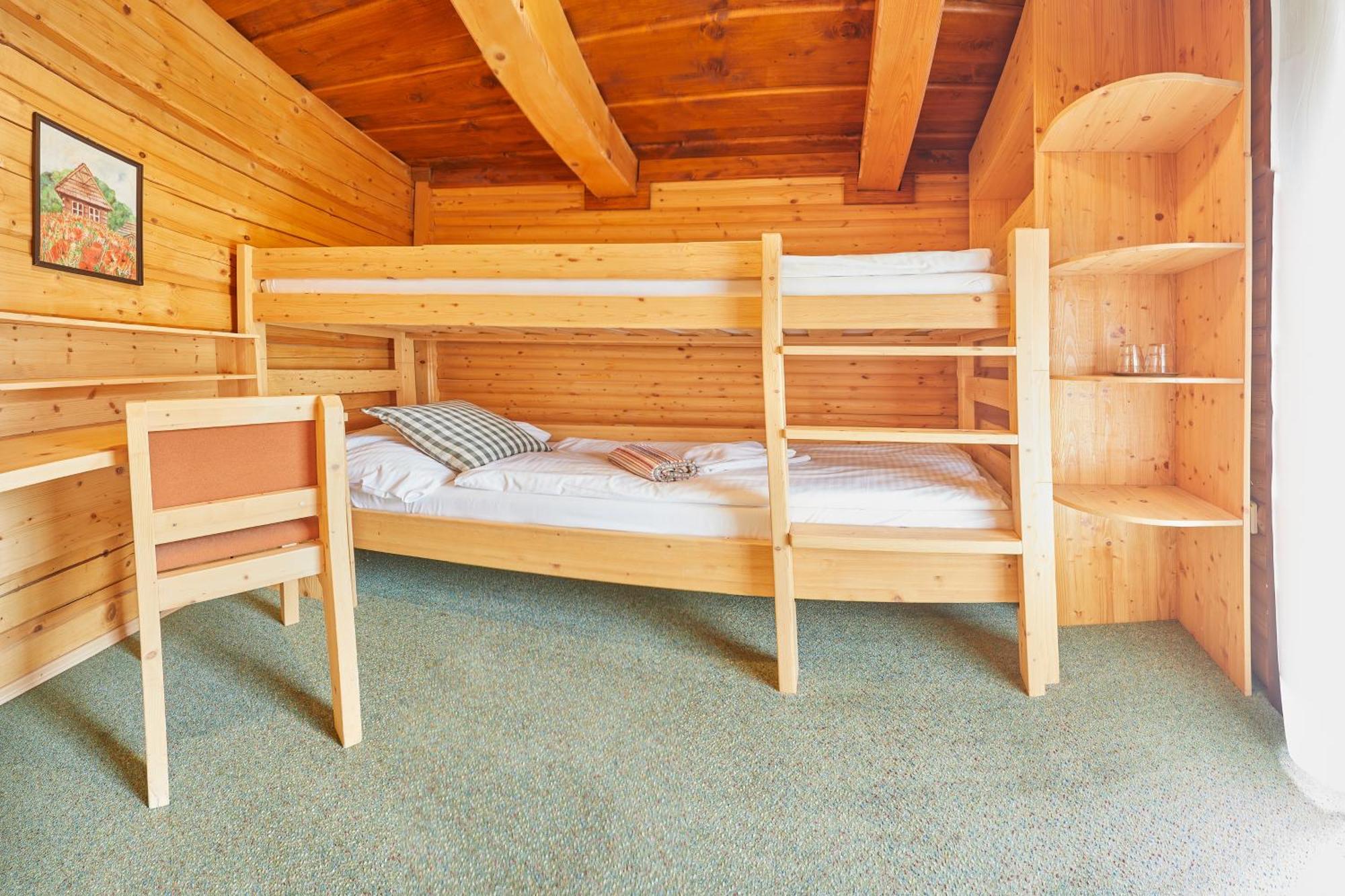 Sojka 3* Malatiny